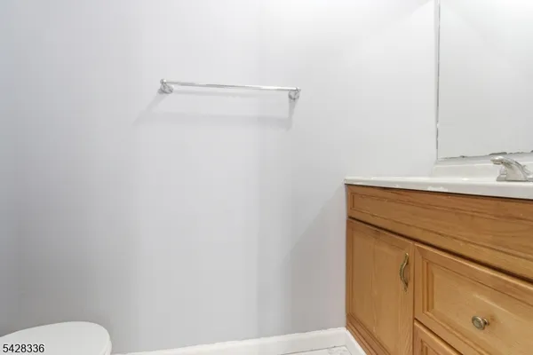 $2,000 | 212 Village Commons, Flemington, NJ 08822