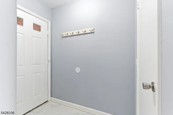 $2,000 | 212 Village Commons, Flemington, NJ 08822