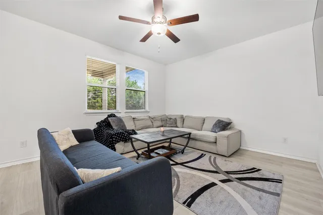 $2,400 | 301 Quarry Rock Cove, Liberty Hill, TX 78642