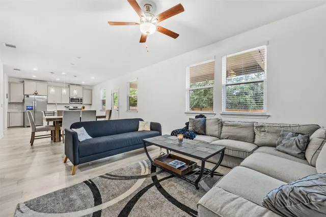 $2,400 | 301 Quarry Rock Cove, Liberty Hill, TX 78642