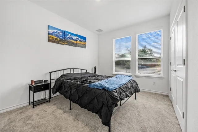 $2,400 | 301 Quarry Rock Cove, Liberty Hill, TX 78642