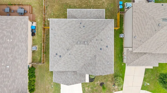 $2,400 | 301 Quarry Rock Cove, Liberty Hill, TX 78642