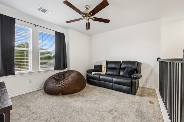 $2,400 | 301 Quarry Rock Cove, Liberty Hill, TX 78642