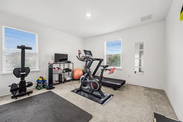 $2,400 | 301 Quarry Rock Cove, Liberty Hill, TX 78642