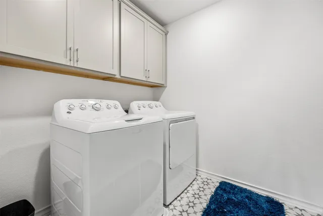 $2,400 | 301 Quarry Rock Cove, Liberty Hill, TX 78642