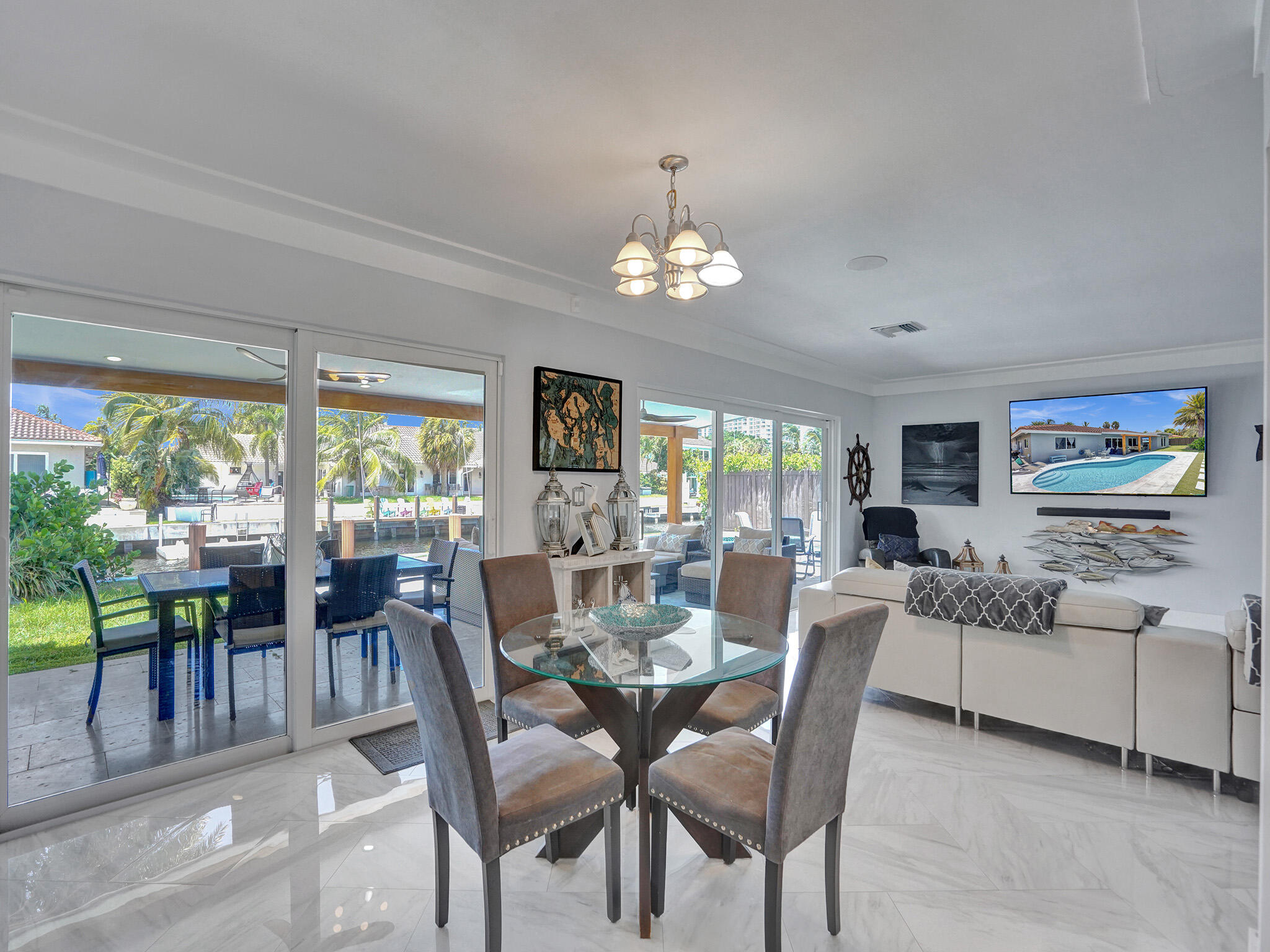 2011 Waters Edge Pompano Beach, FL 33062 - Photo 13 of 69 ROY03568