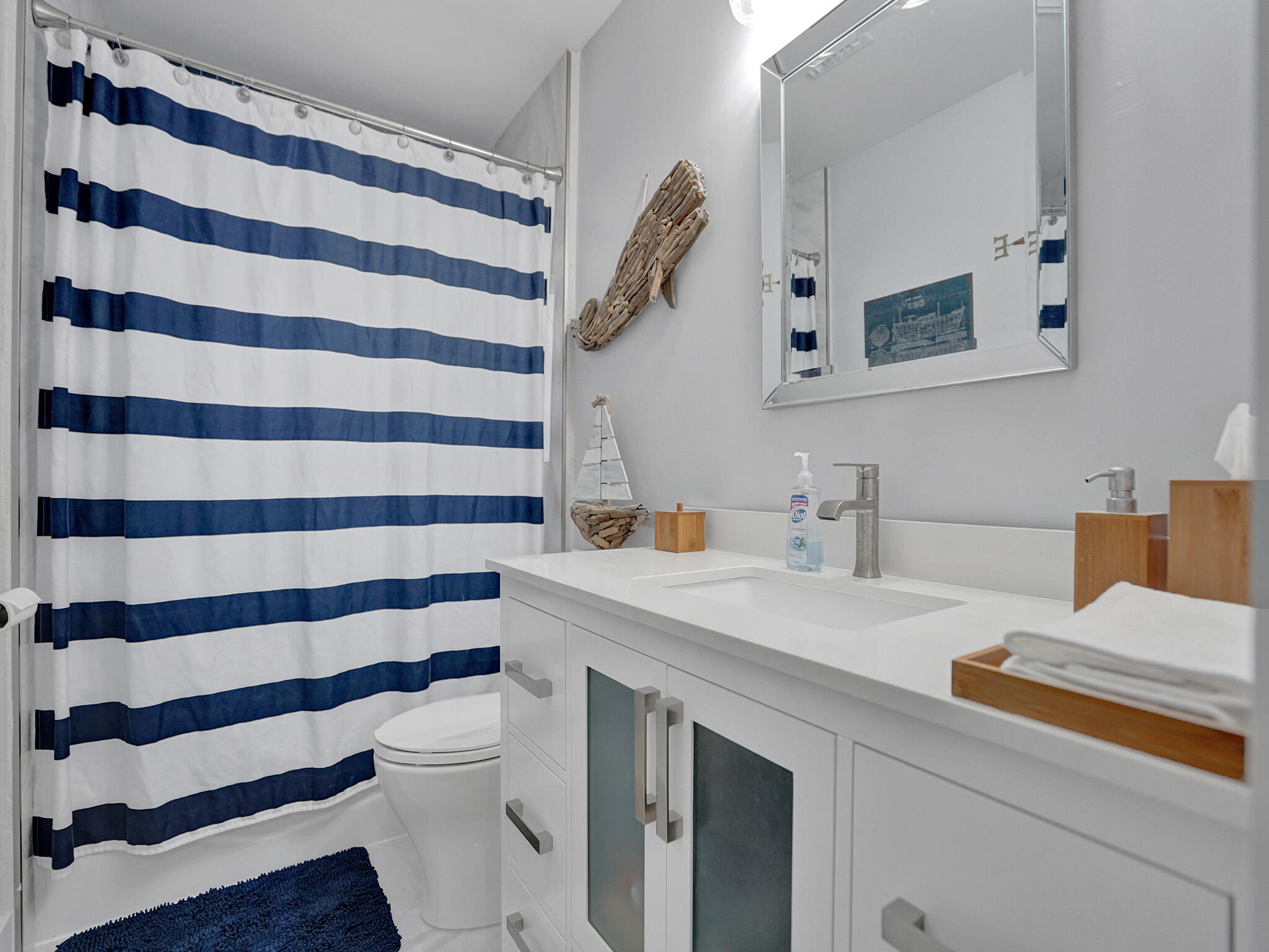 2011 Waters Edge Pompano Beach, FL 33062 - Photo 21 of 69 ROY03475
