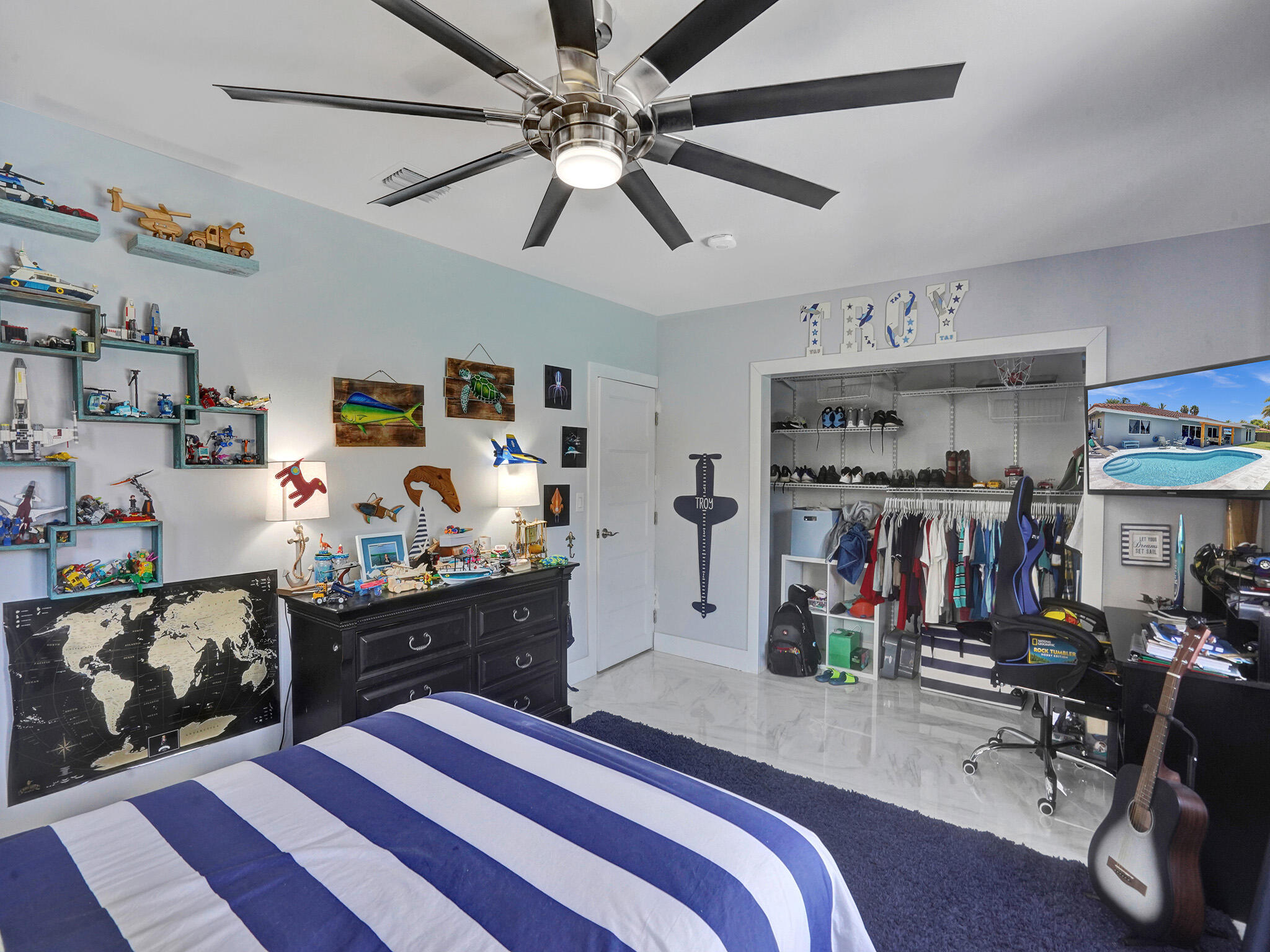 2011 Waters Edge Pompano Beach, FL 33062 - Photo 27 of 69 ROY03505