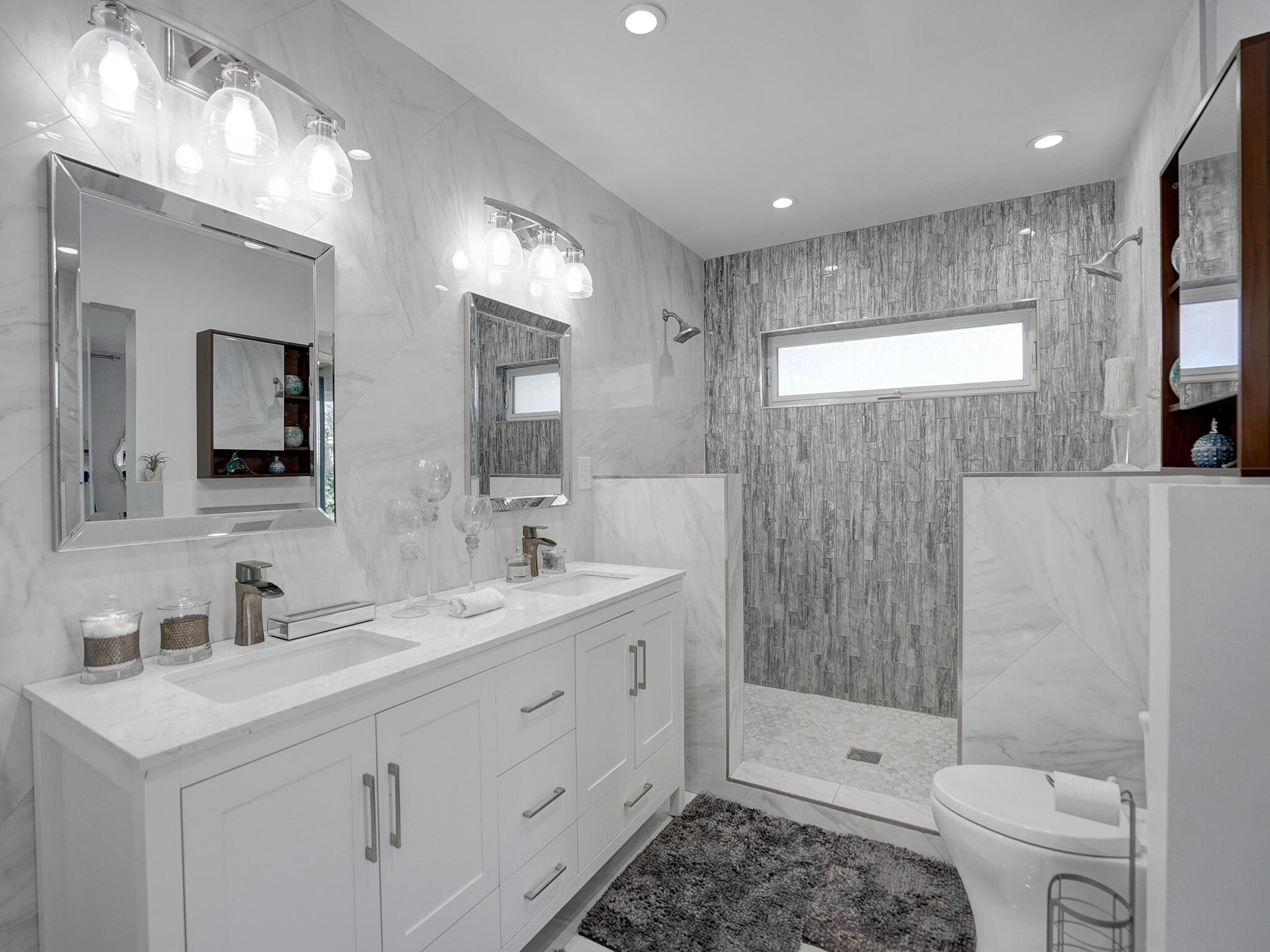 2011 Waters Edge Pompano Beach, FL 33062 - Photo 30 of 69 ROY03514