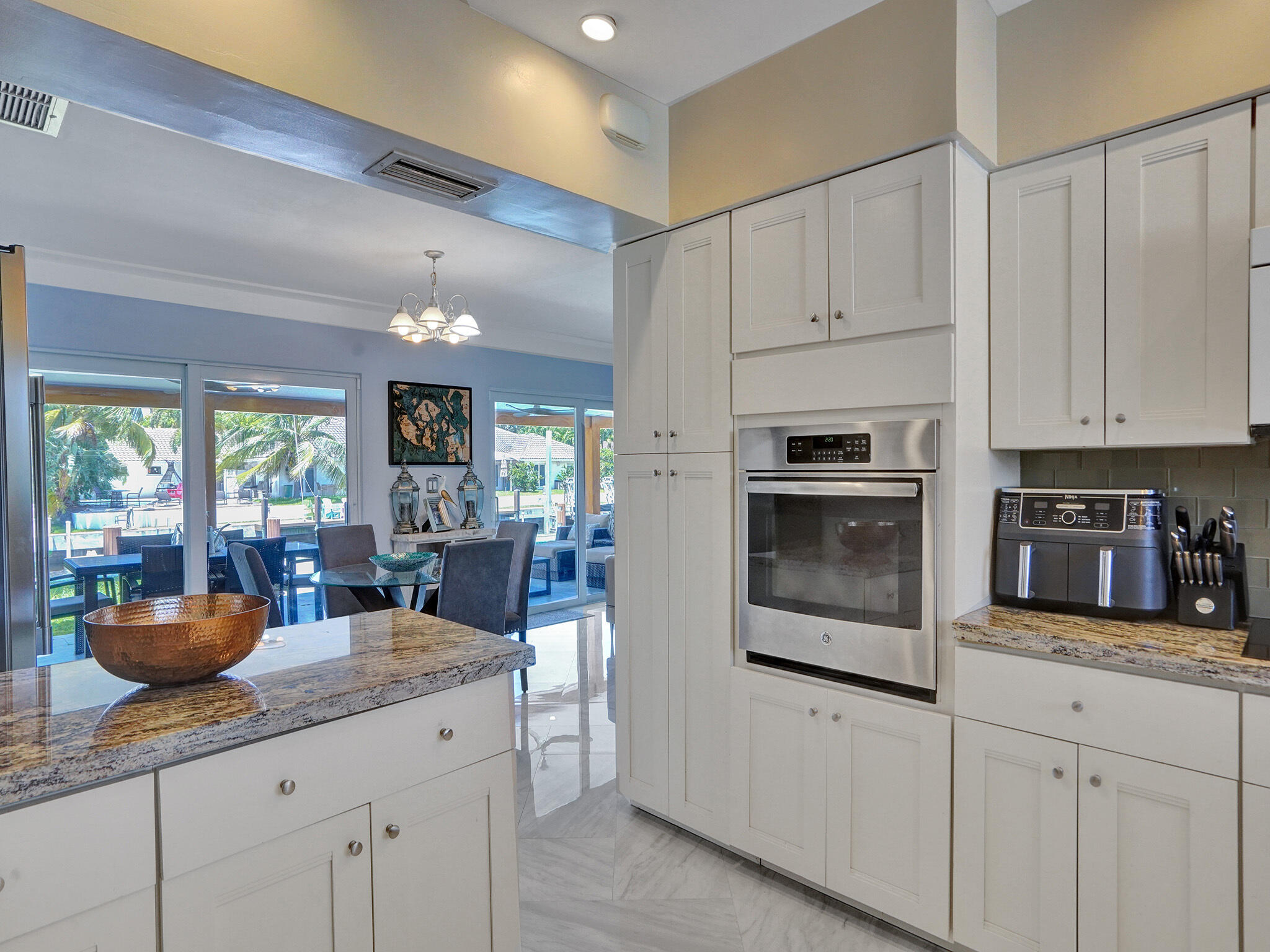 2011 Waters Edge Pompano Beach, FL 33062 - Photo 44 of 69 ROY03559