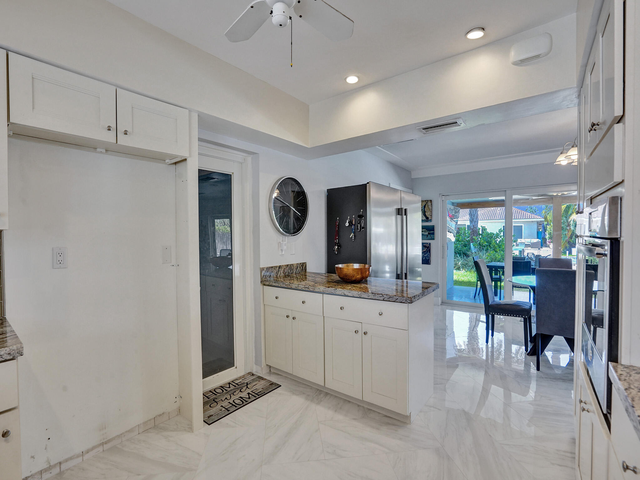 2011 Waters Edge Pompano Beach, FL 33062 - Photo 45 of 69 ROY03562