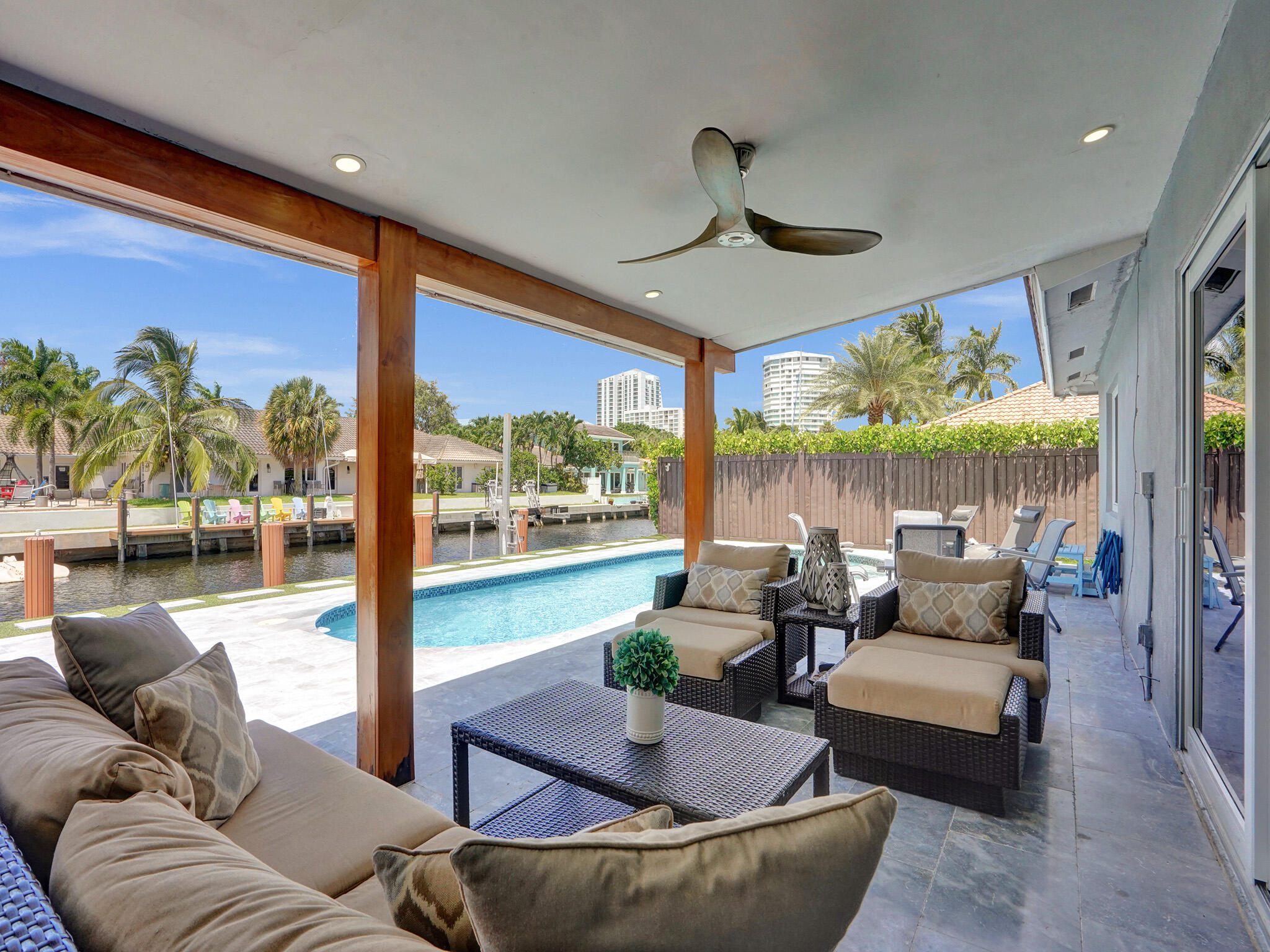 2011 Waters Edge Pompano Beach, FL 33062 - Photo 53 of 69 ROY03619