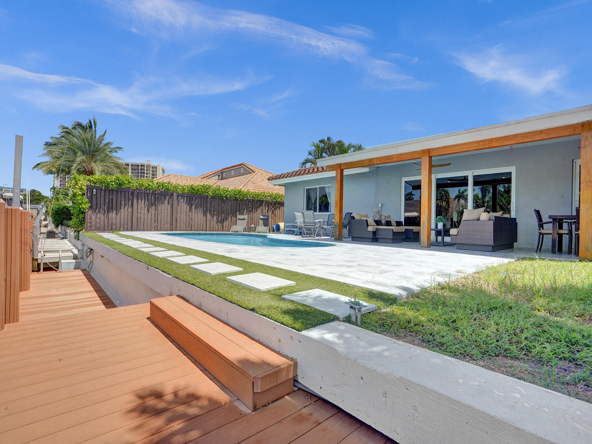 2011 Waters Edge Pompano Beach, FL 33062 - Photo 61 of 69 ROY03643