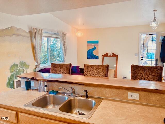 925 Fulton Street Klamath Falls, OR 97601 - Photo 3 of 32