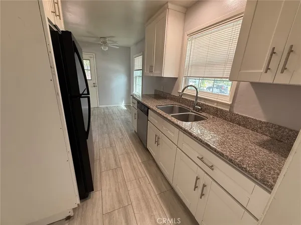 $2,995 | 417 East Walnut Avenue, Monrovia, CA 91016