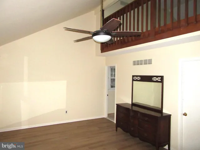 $2,300 | 512 Cobblers Lane, Hockessin, DE 19707