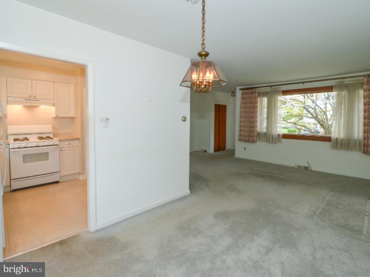 3105 Shirlene Road Norristown, PA 19403 - Photo 3 of 9 Gallery Image 3