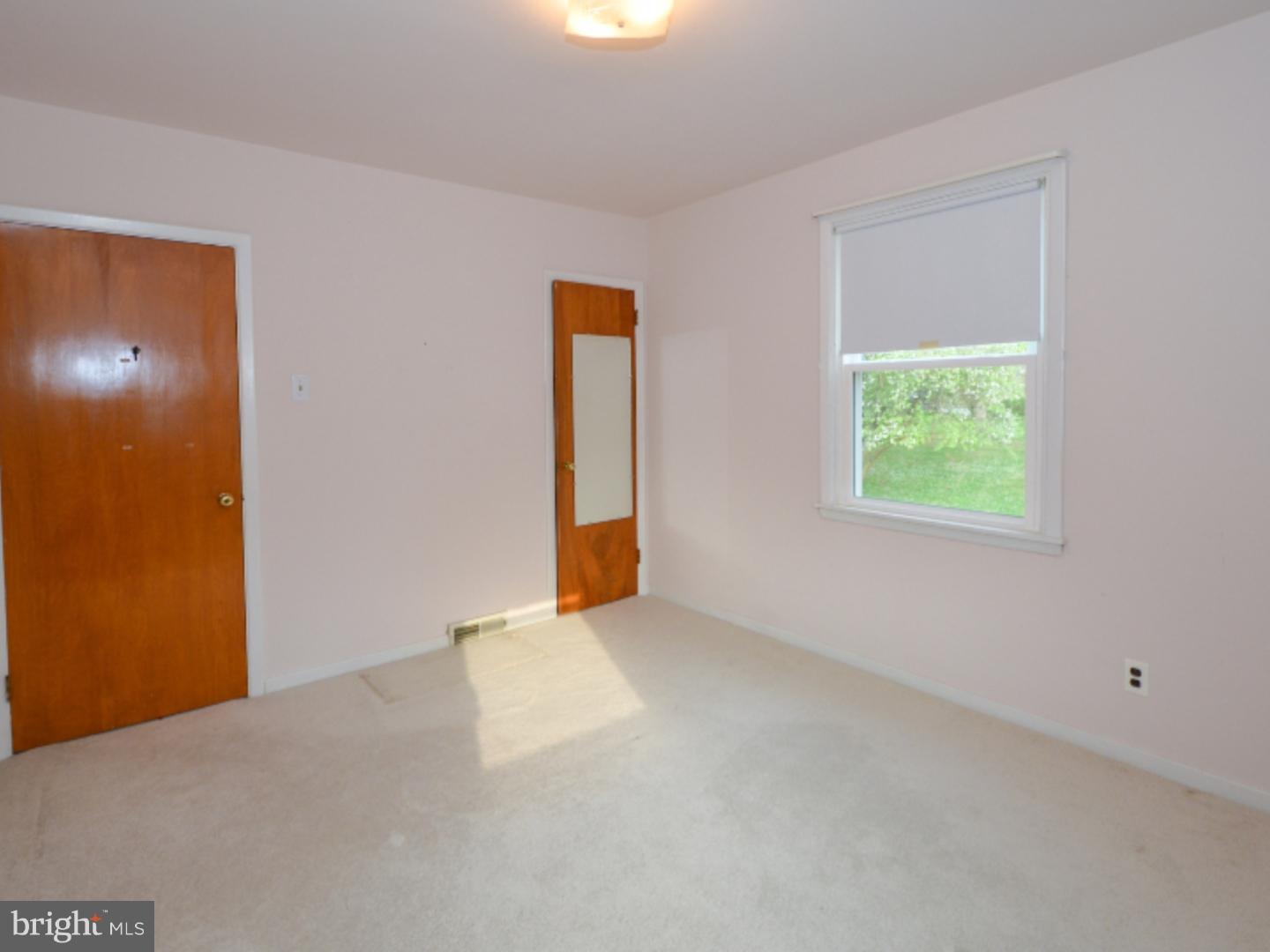3105 Shirlene Road Norristown, PA 19403 - Photo 5 of 9 Gallery Image 5
