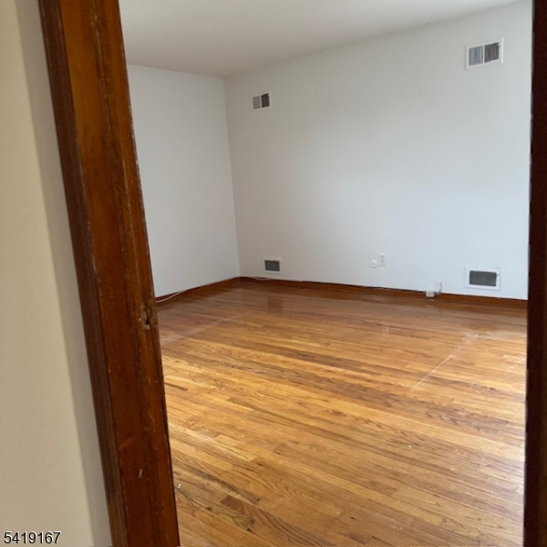 183 Laurel Avenue Union, NJ 07083 - Photo 2 of 19