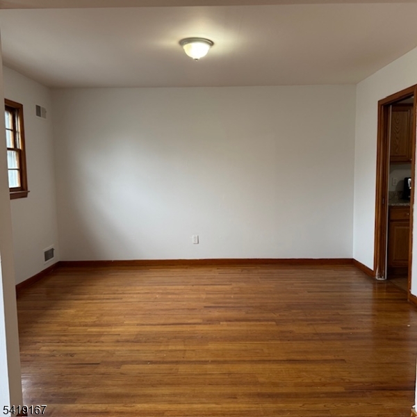 183 Laurel Avenue Union, NJ 07083 - Photo 9 of 19