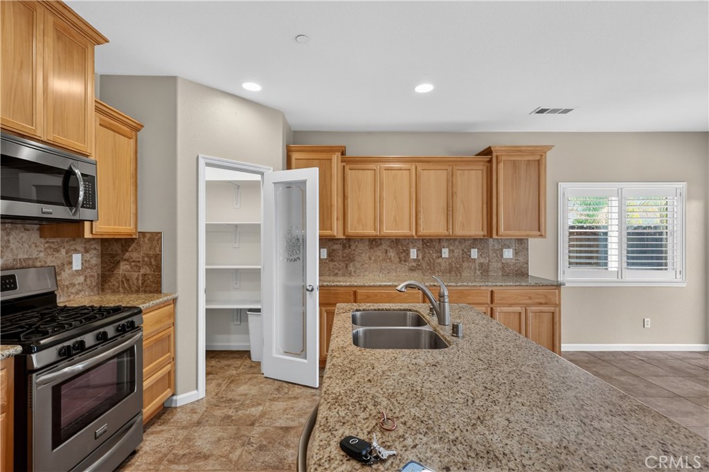 1378 Cassis Drive Merced, CA 95348 - Photo 33 of 47