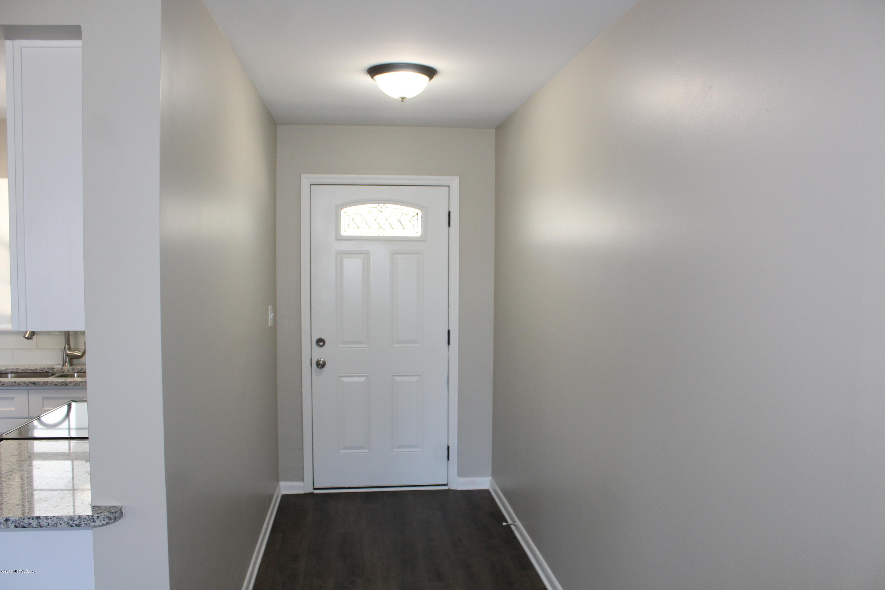 820 Barbados Road Jacksonville, FL 32216 - Photo 4 of 25 foyer