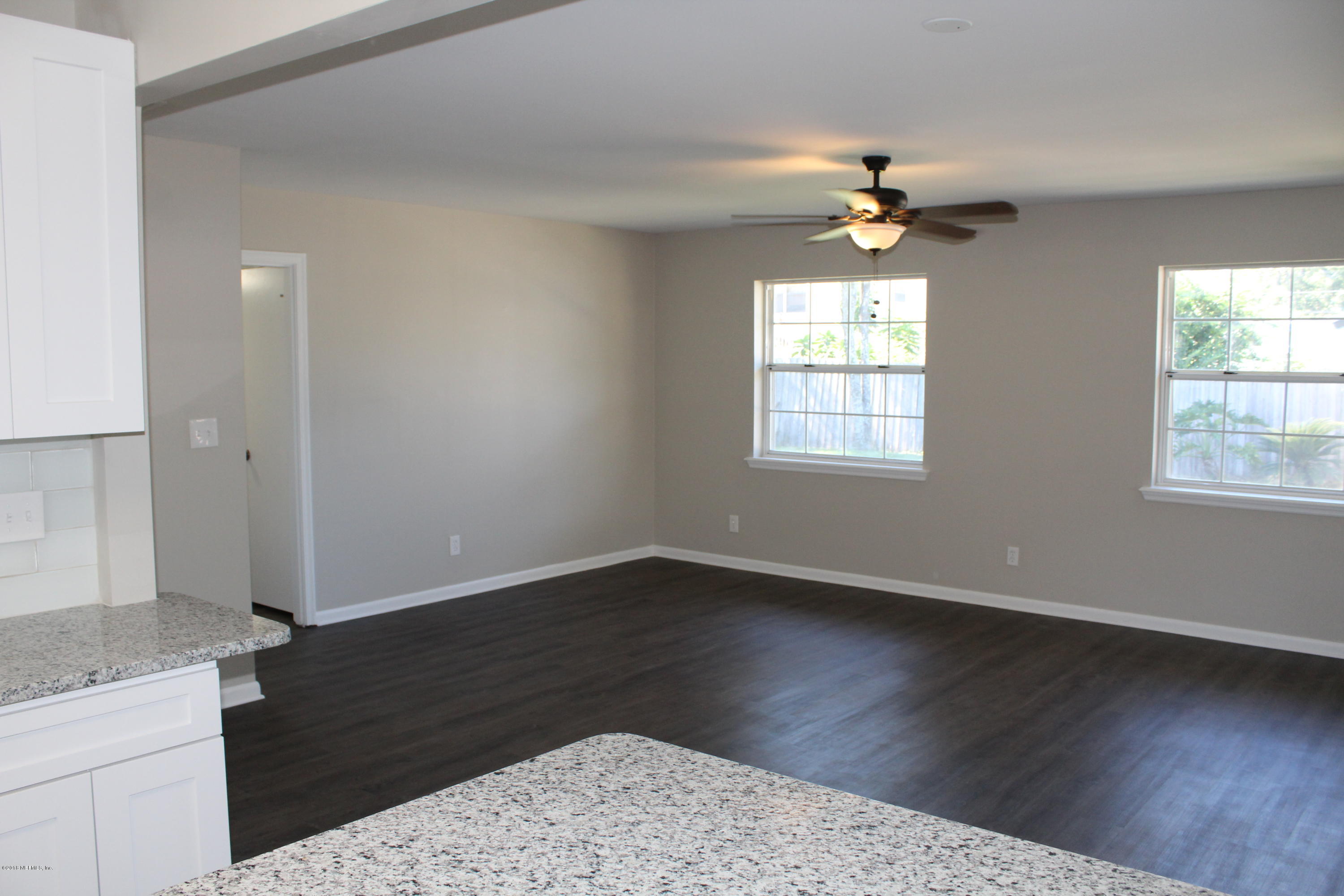 820 Barbados Road Jacksonville, FL 32216 - Photo 6 of 25 familyrm2
