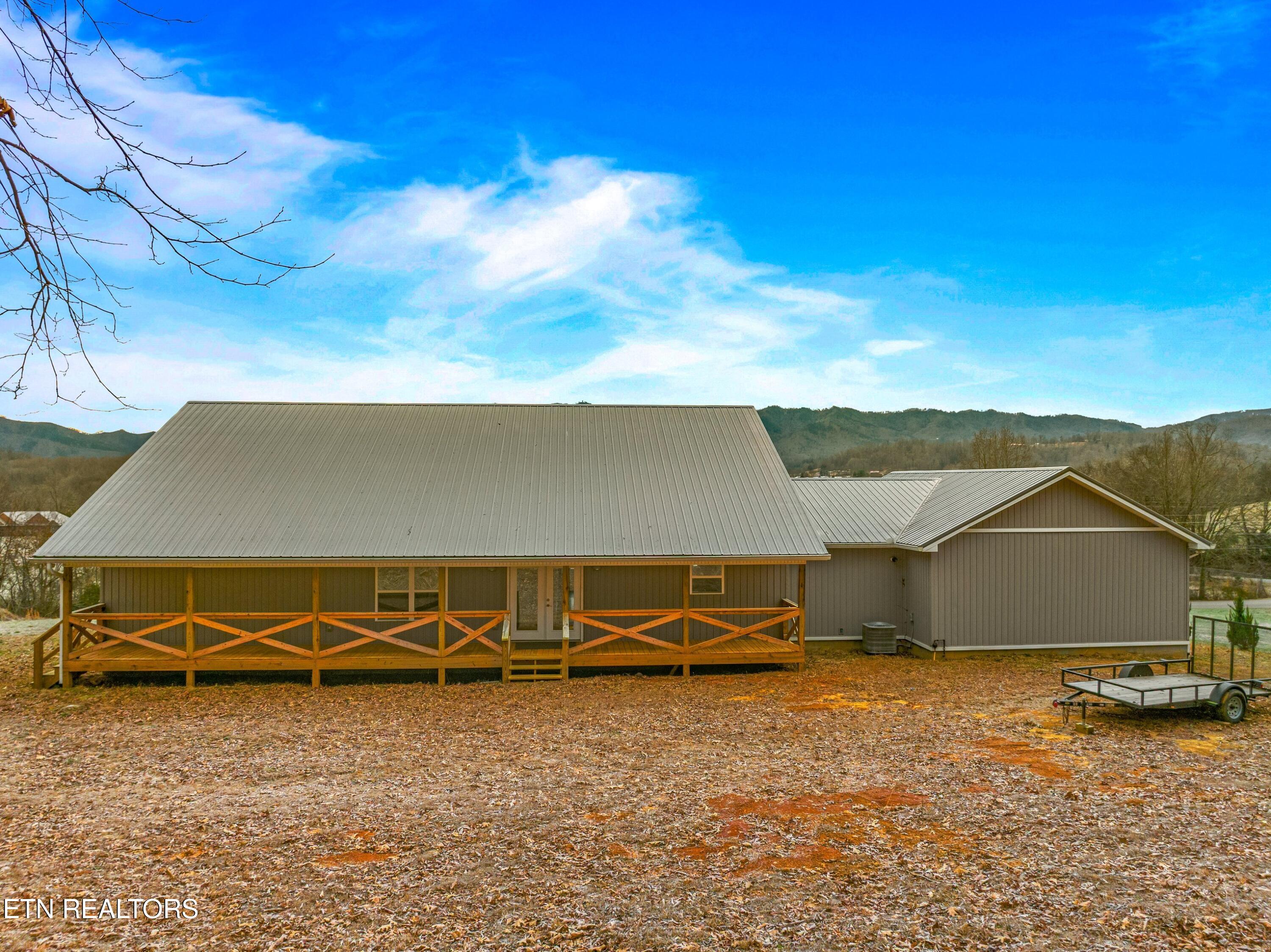 781 Rock Hill Road Newport, TN 37821 - Photo 3 of 54 004-781RockHillRoad-Newport-TN-37821-SMA