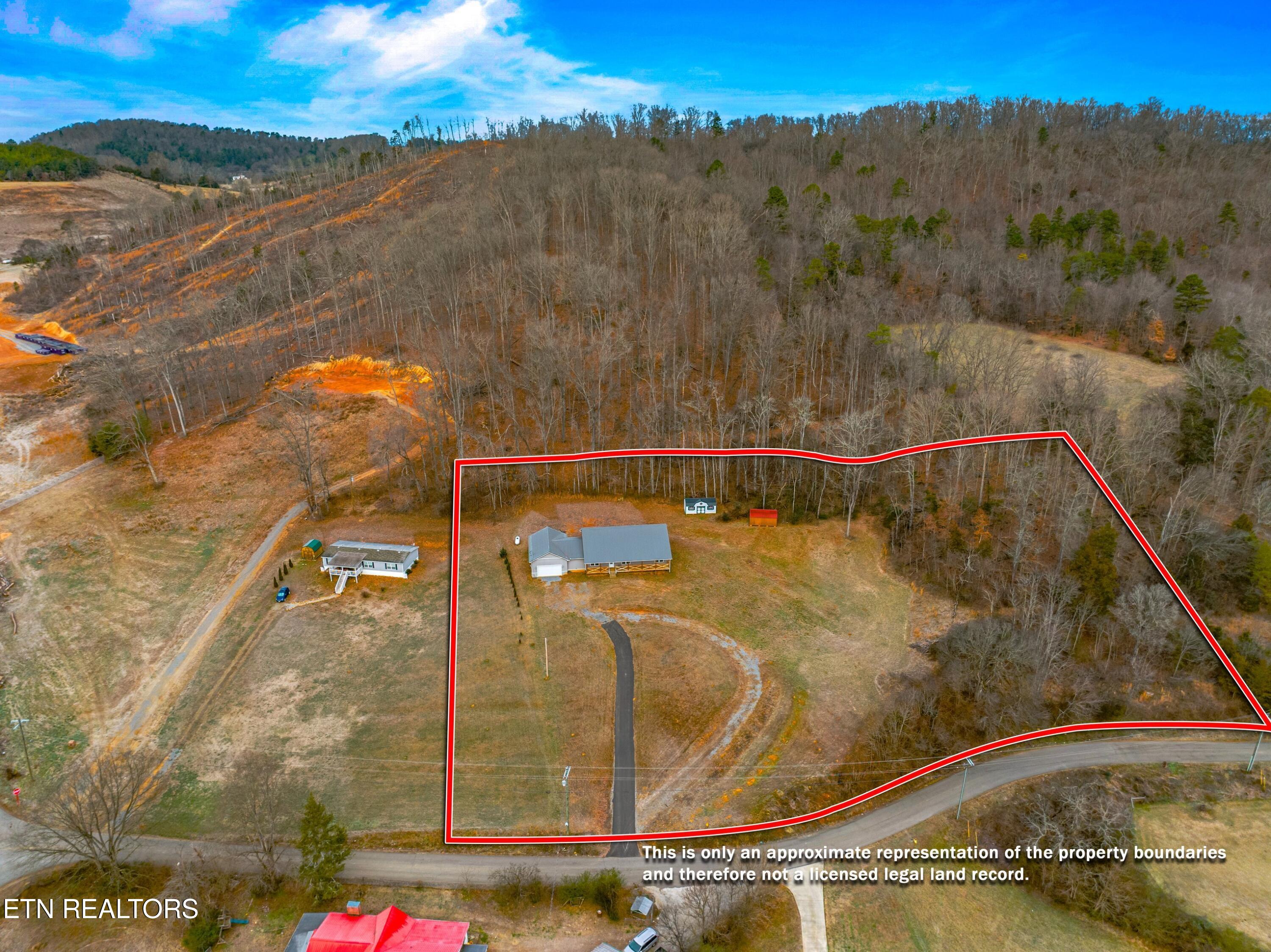 781 Rock Hill Road Newport, TN 37821 - Photo 4 of 54 005-781RockHillRoad-Newport-TN-37821-SMA