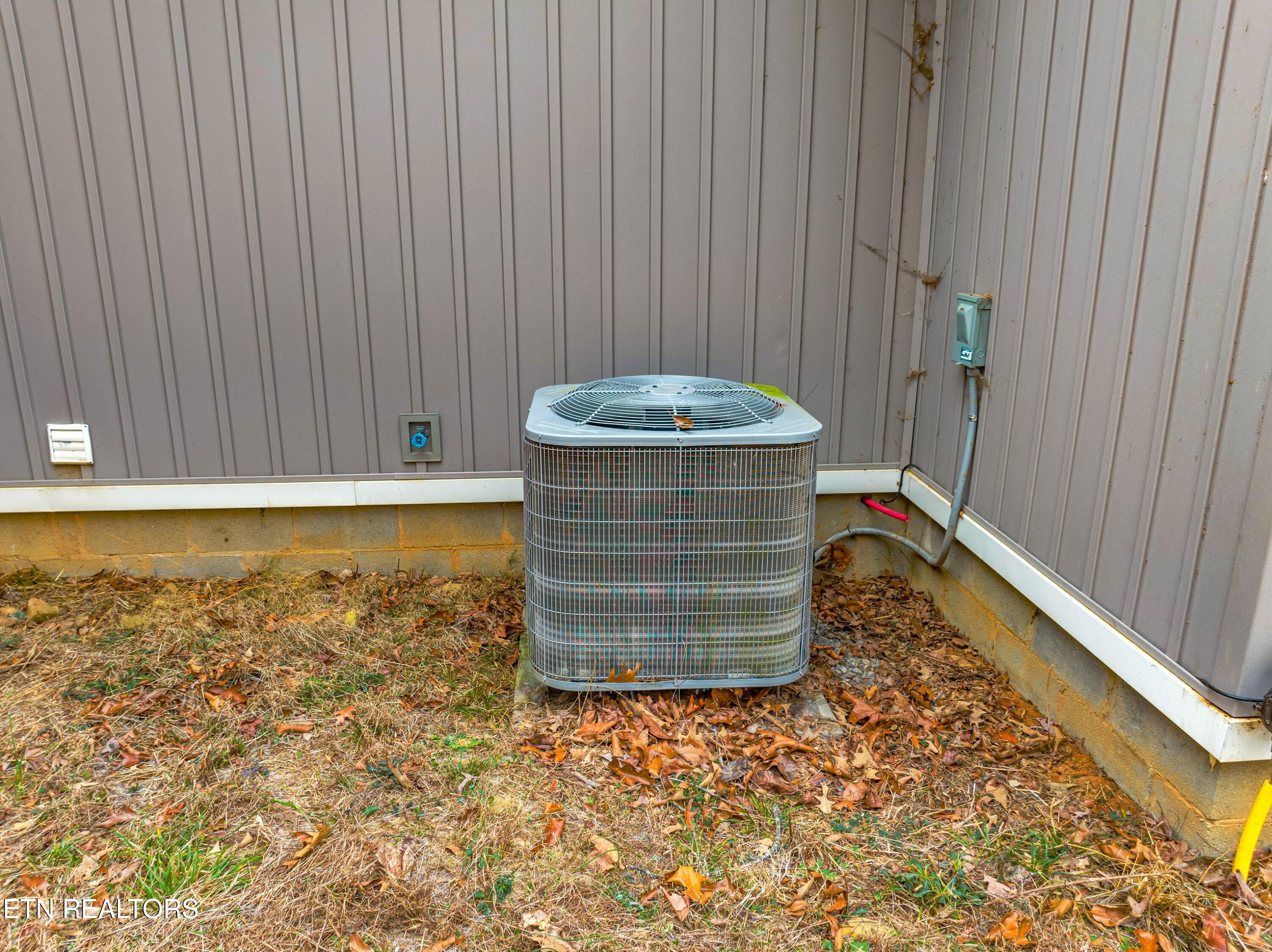 781 Rock Hill Road Newport, TN 37821 - Photo 41 of 54 038-781RockHillRoad-Newport-TN-37821-SMA