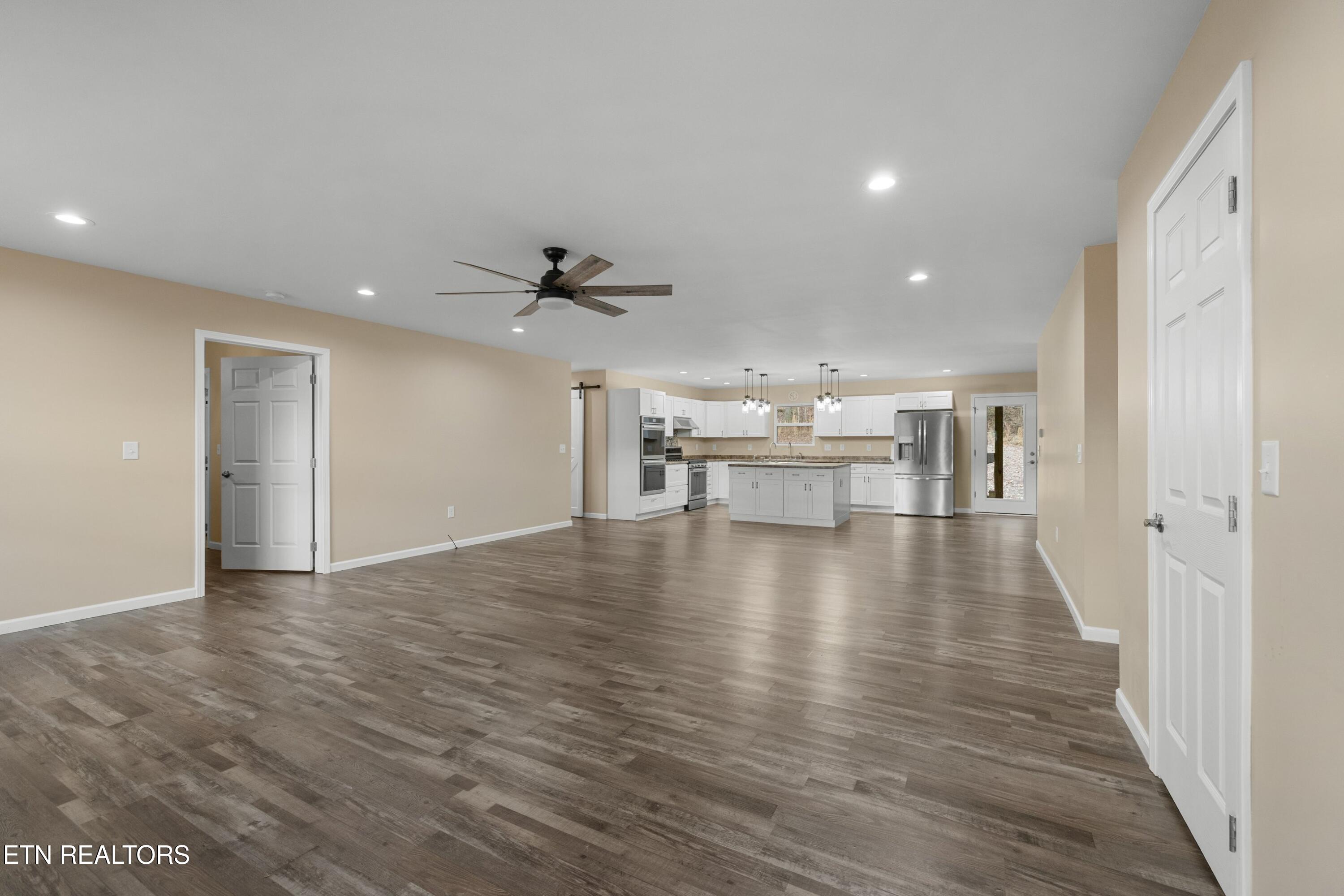 781 Rock Hill Road Newport, TN 37821 - Photo 10 of 54 Living Room