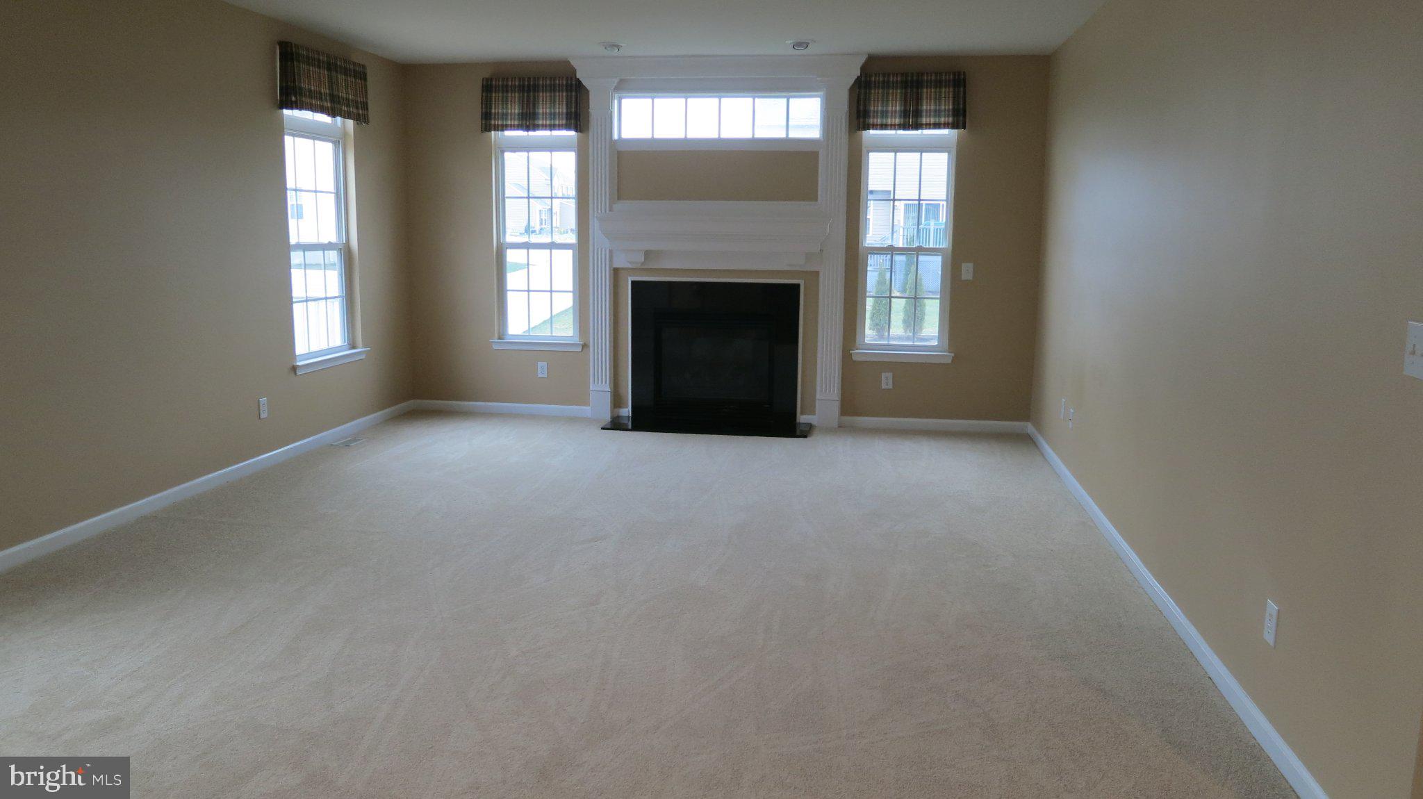 3 Lardner Road Burlington, NJ 08016 - Photo 14 of 28 Spacious room with natural light.
