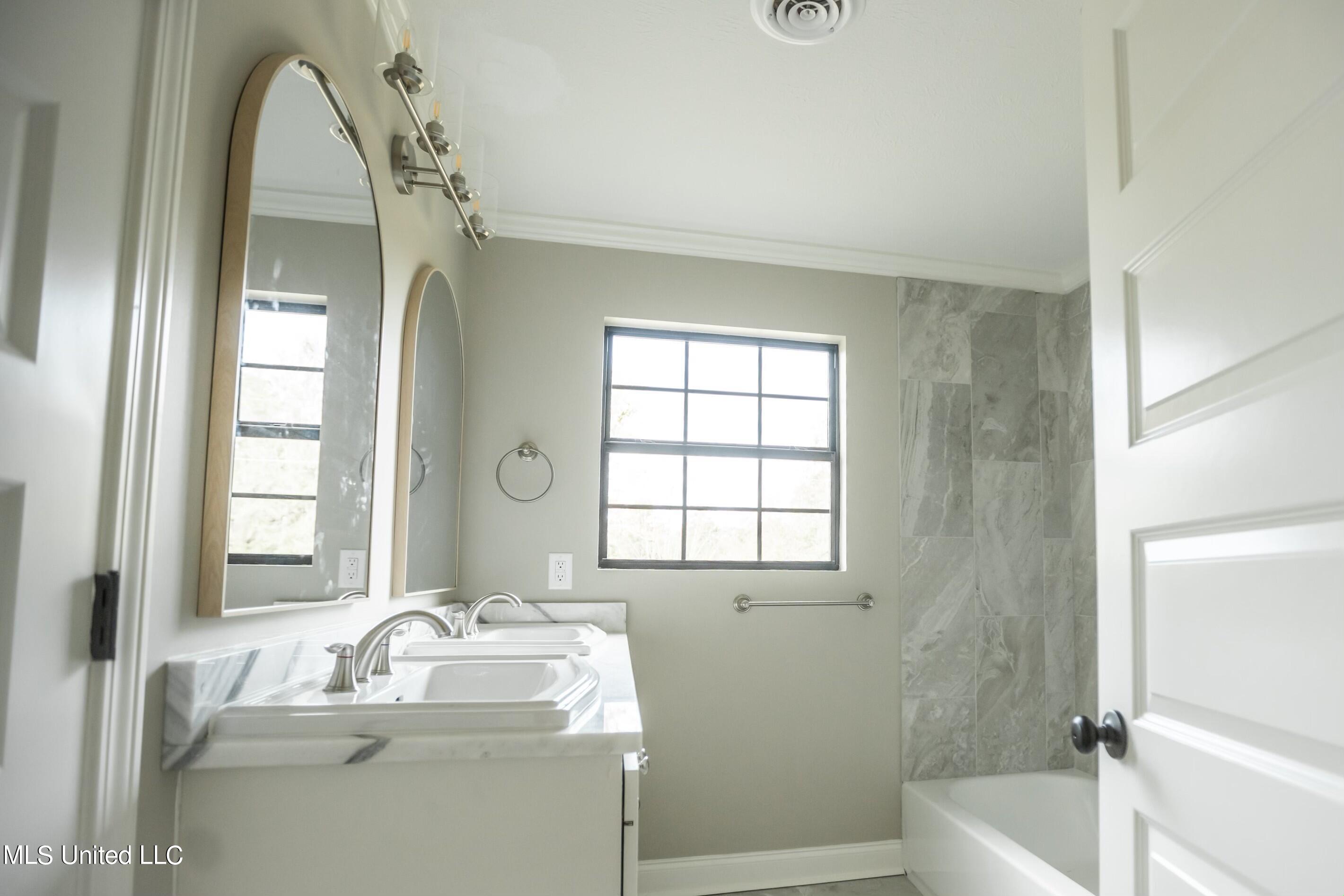 11784 Springridge Road Byram, MS 39170 - Photo 8 of 14 bathroom