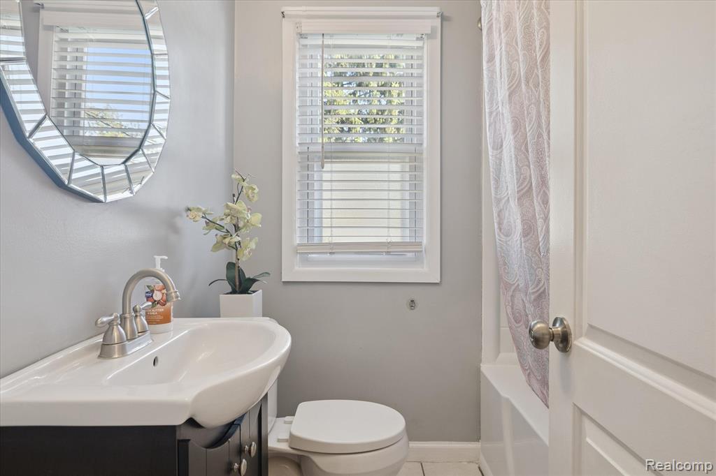 15224 Champaign Road Allen Park, MI 48101 - Photo 19 of 46 Gallery Image 19