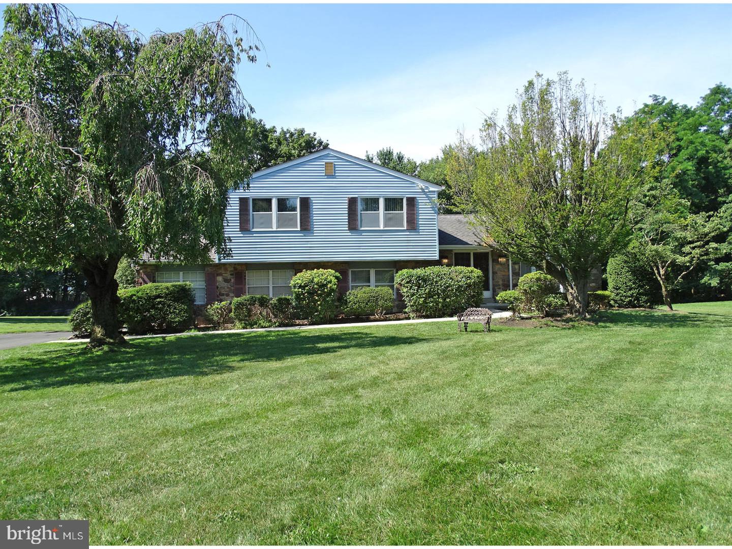 37 Sima Road Holland, PA 18966 - Photo 1 of 24 Front Yard