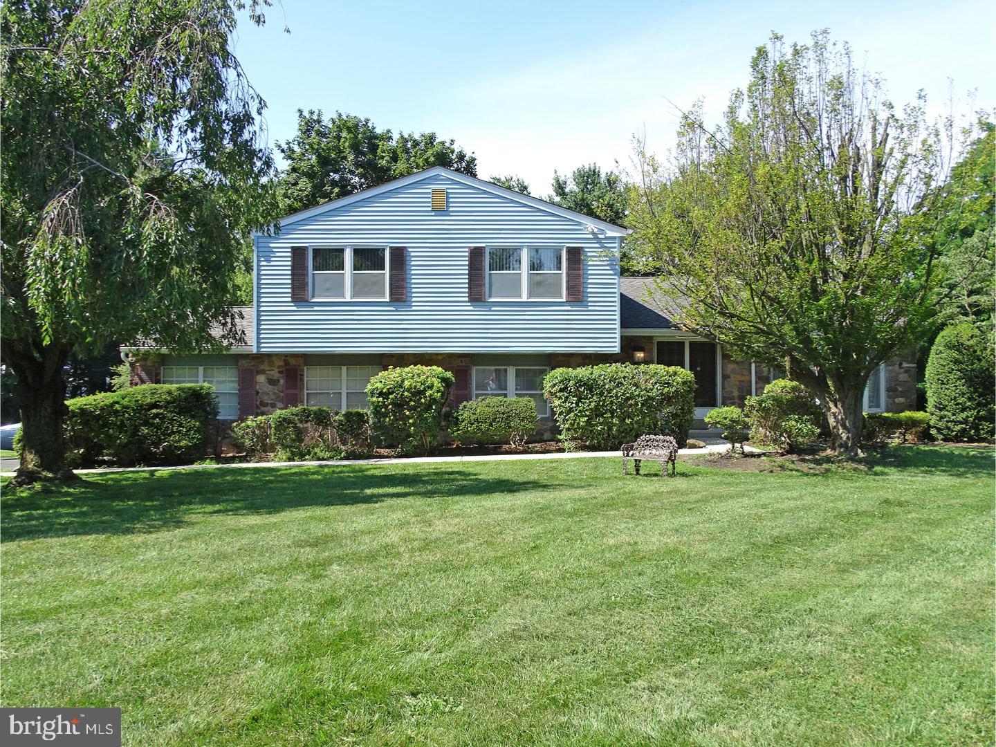 37 Sima Road Holland, PA 18966 - Photo 2 of 24 Gallery Image 2