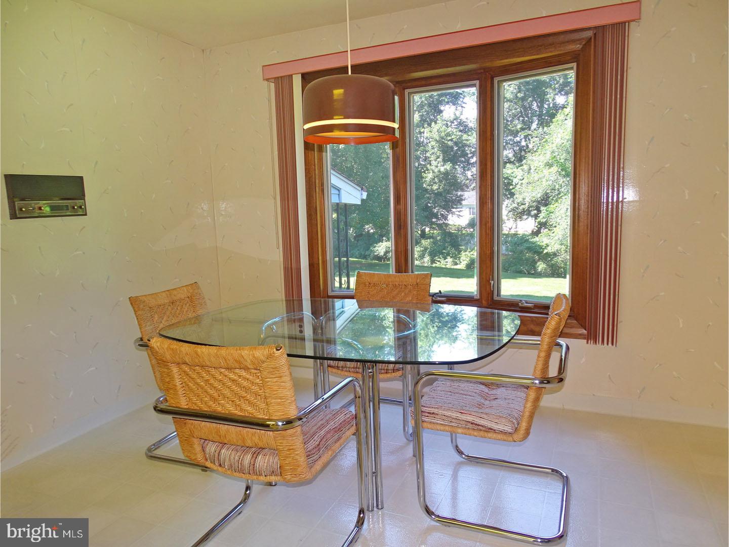 37 Sima Road Holland, PA 18966 - Photo 9 of 24 Breakfast Room