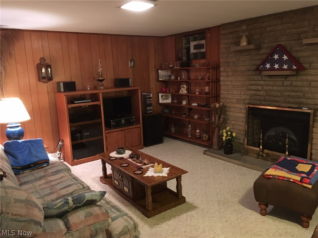 6788 Oakwood Road Parma Heights, OH 44130 - Photo 19 of 33