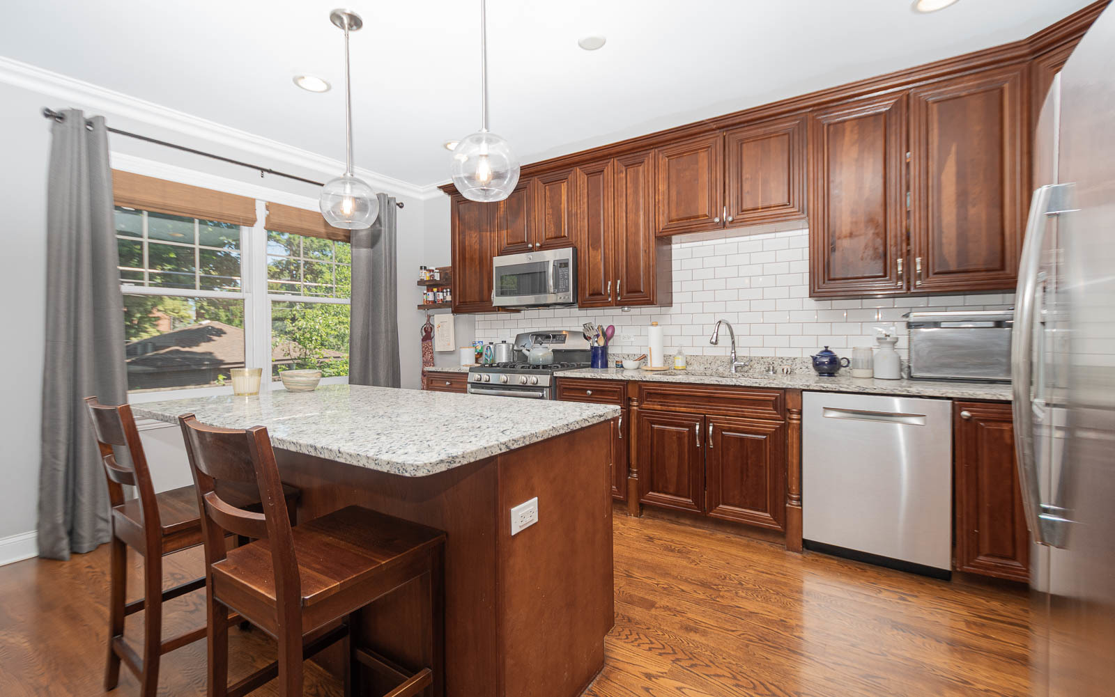 21 North Herbert Road, Unit I Riverside, IL 60546 - Photo 5 of 21