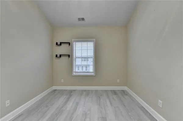 $3,300 | 2405 Tenor Lane, Alpharetta, GA 30009