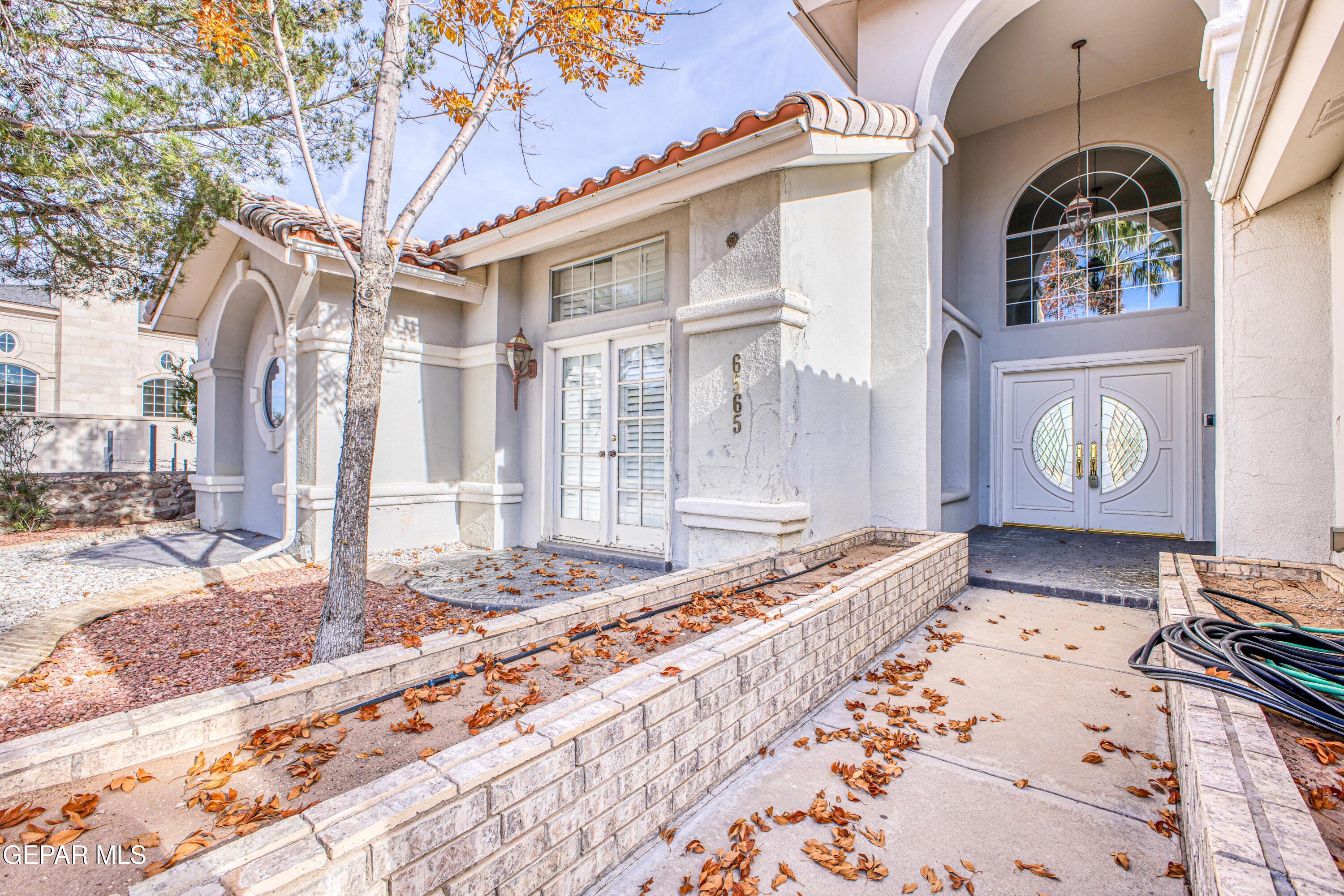 6565 Eagle Ridge Drive El Paso, TX 79912 - Photo 6 of 60 a view of a entryway of the house
