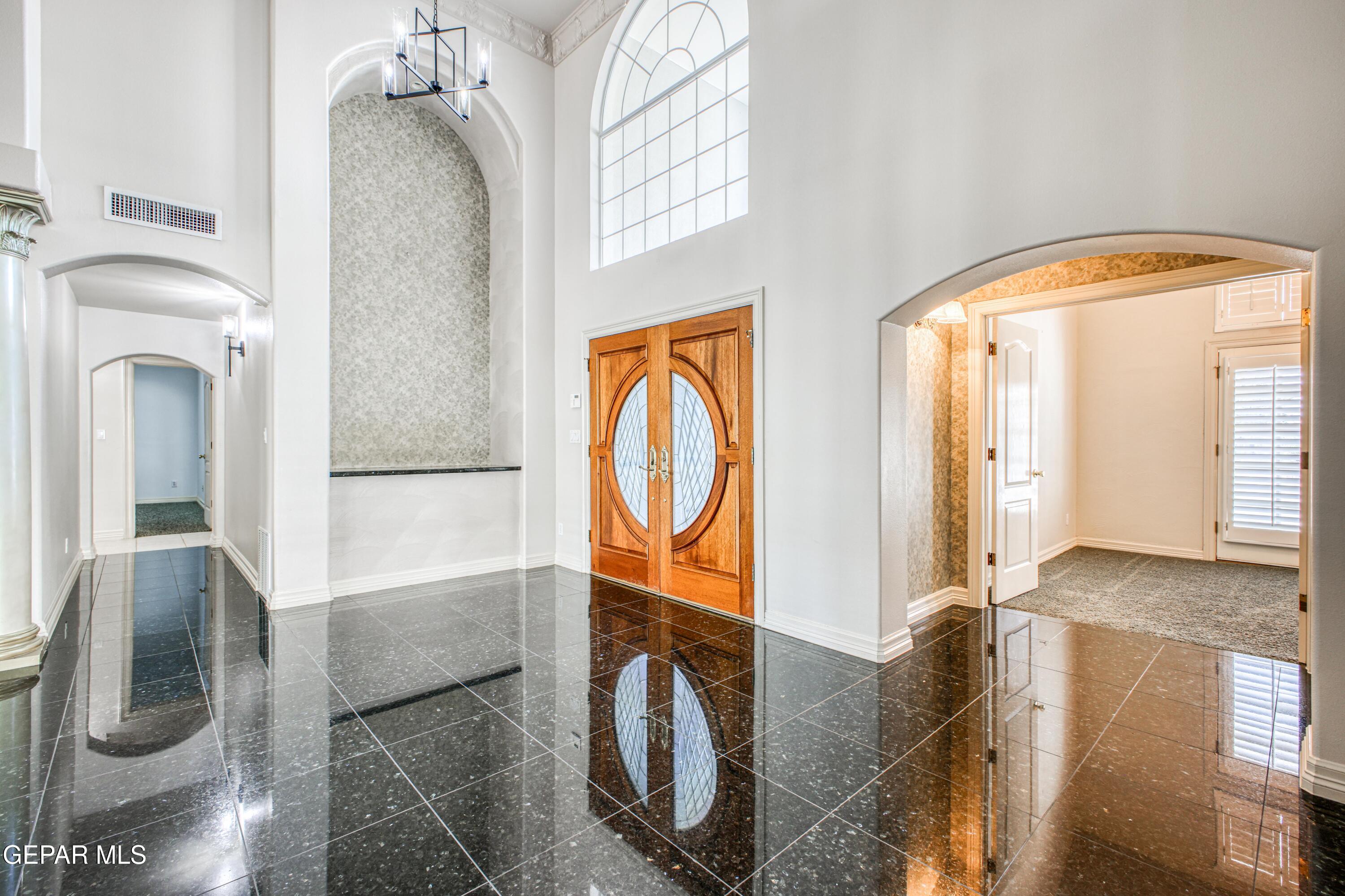 6565 Eagle Ridge Drive El Paso, TX 79912 - Photo 9 of 60 a view of living room and bathroom