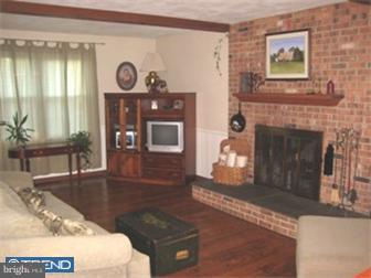 114 Wardel Road Wilmington, DE 19804 - Photo 6 of 12 Family Room
