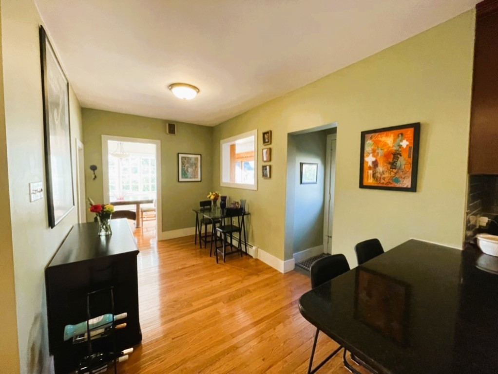 55 Washington Road Barrington, RI 02806 - Photo 6 of 44 First Floor