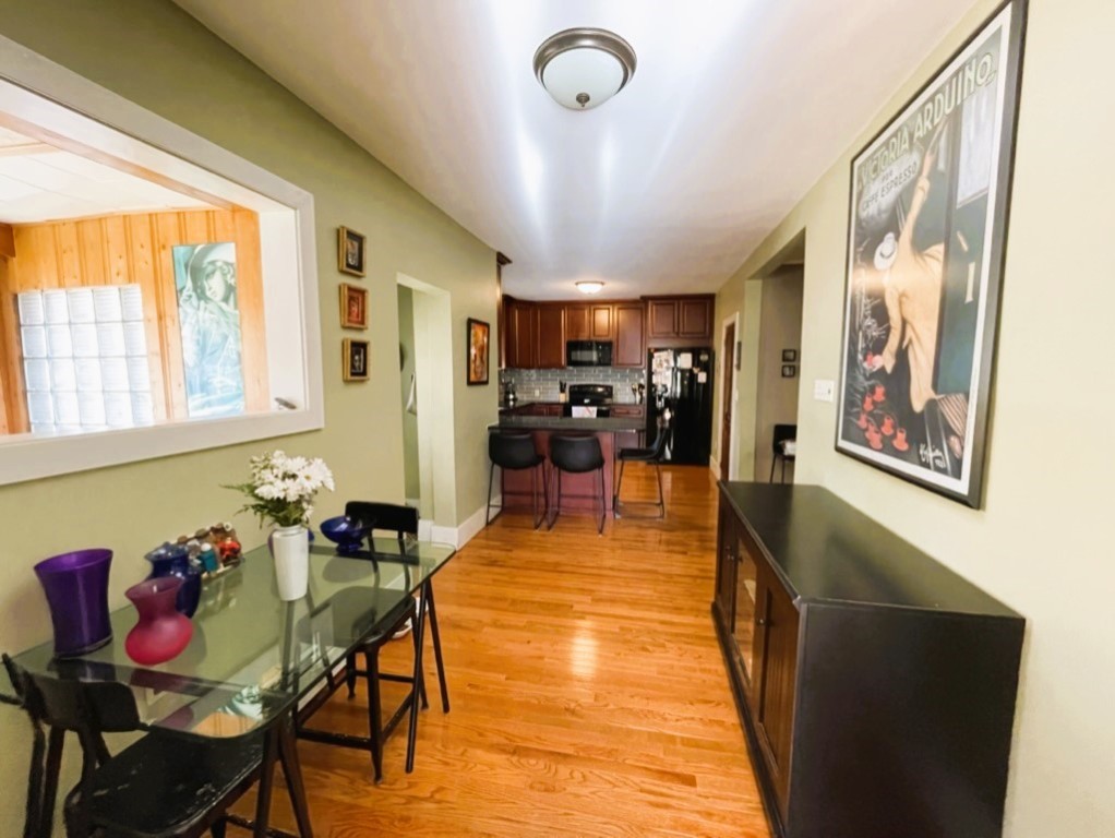 55 Washington Road Barrington, RI 02806 - Photo 7 of 44 First Floor