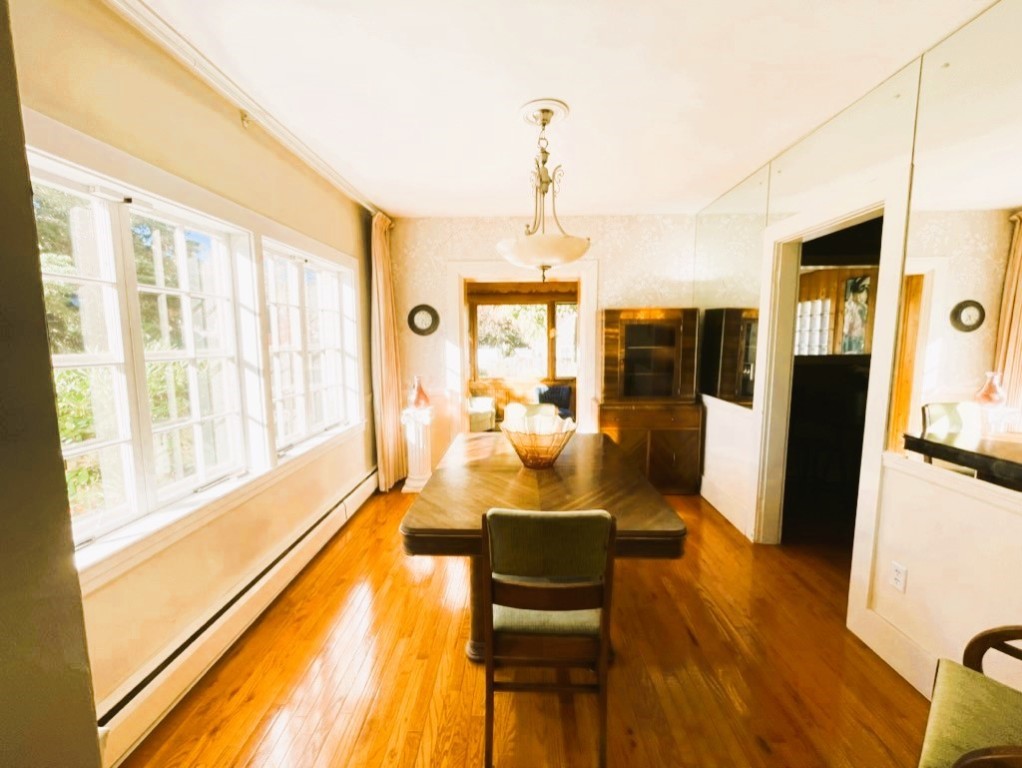 55 Washington Road Barrington, RI 02806 - Photo 9 of 44 First Floor