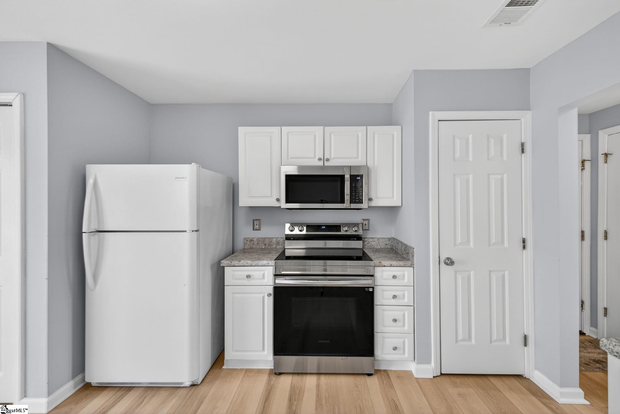 507 Fairview Lake Way Simpsonville, SC 29680 - Photo 12 of 48