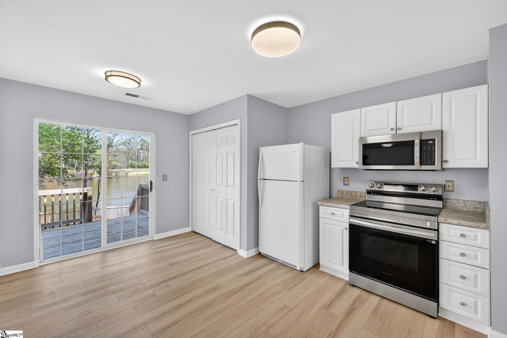 507 Fairview Lake Way Simpsonville, SC 29680 - Photo 13 of 48