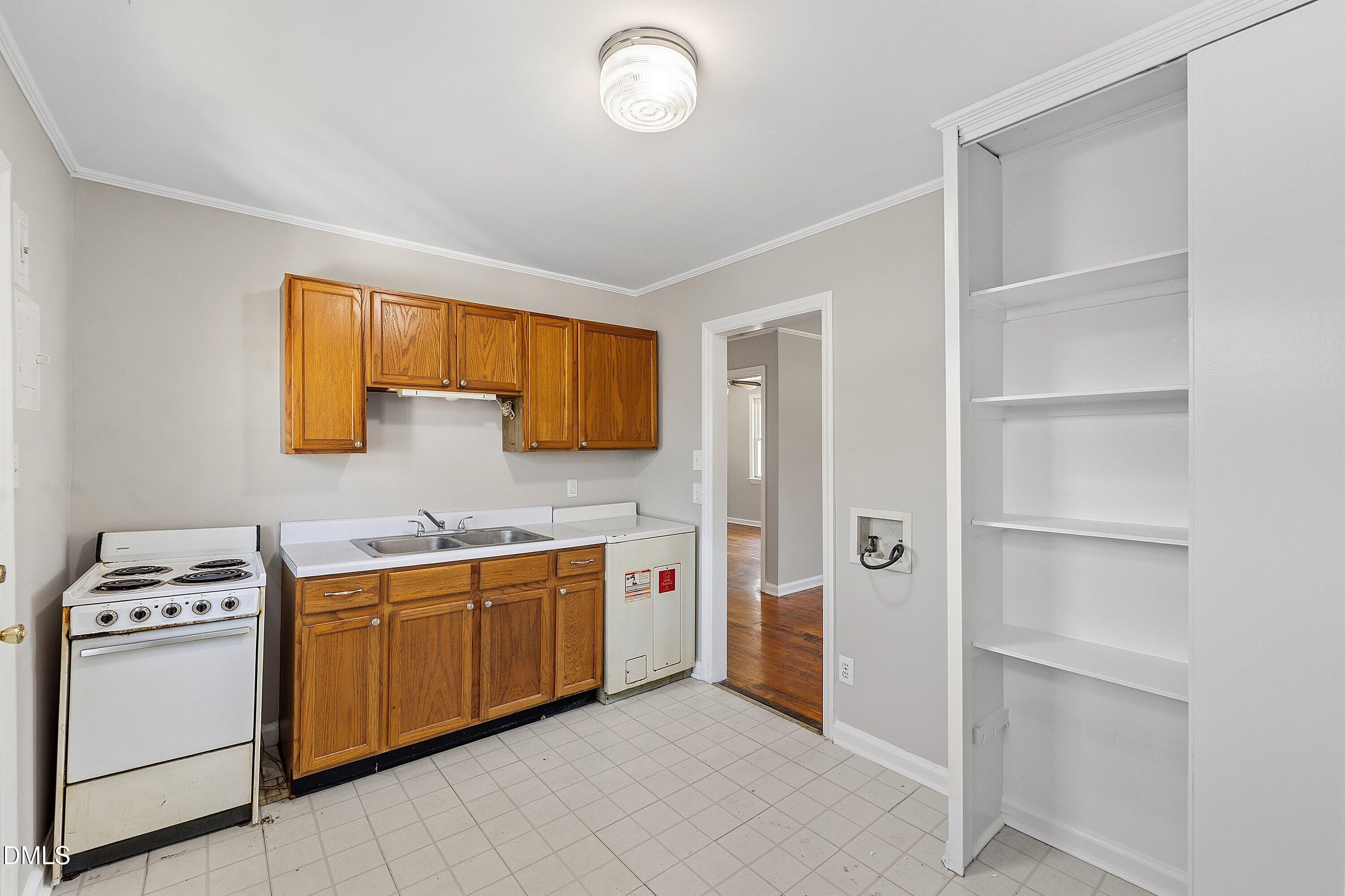 2324 Bernard Street Raleigh, NC 27608 - Photo 10 of 32