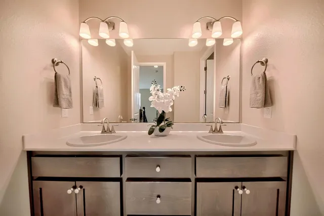 $550,000 | 824 River Pointe Circle, Oakdale, CA 95361